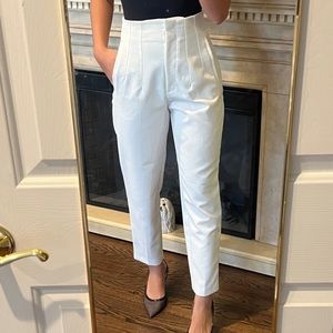 Brand: Zara, Size: x-small, Color: white, Model Height: 5’5”